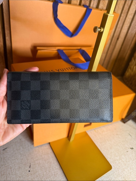 Louis Vuitton Handbags - Louis Vuitton Black Damier Graphite Wallet
